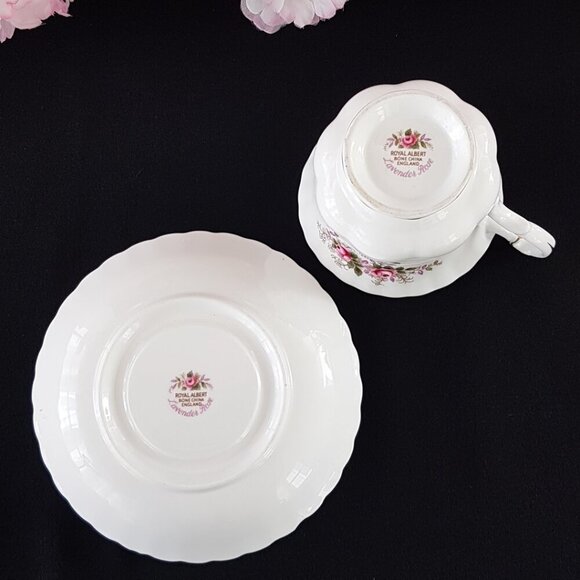 Royal Albert LAVENDER ROSE Tea Cup and Saucer English Bone China Pink Roses - Picture 11 of 11
